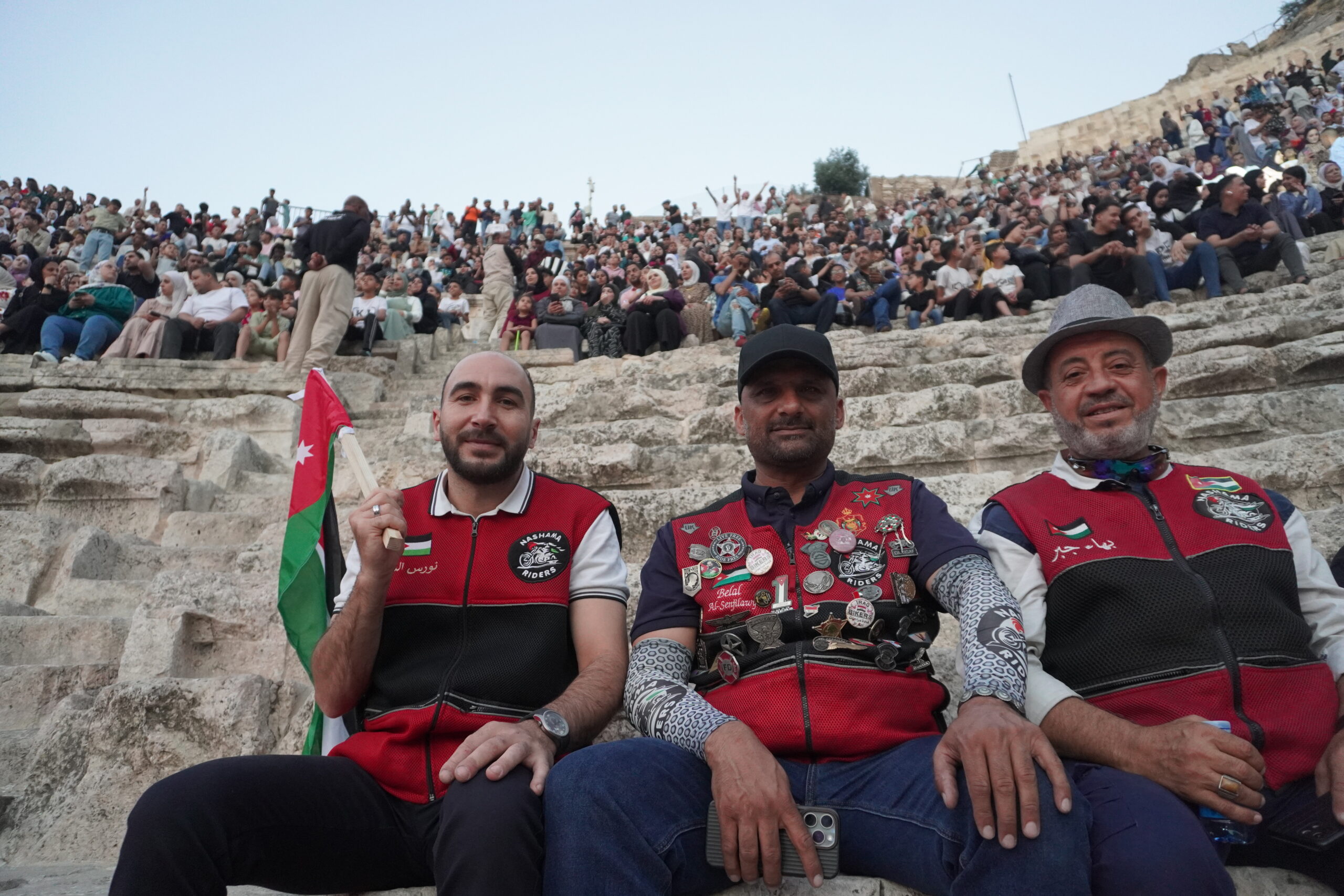 صور وفيديو.. العيسوي يرعى احتفالاً جماهيريا حاشدا بالمدرج الروماني