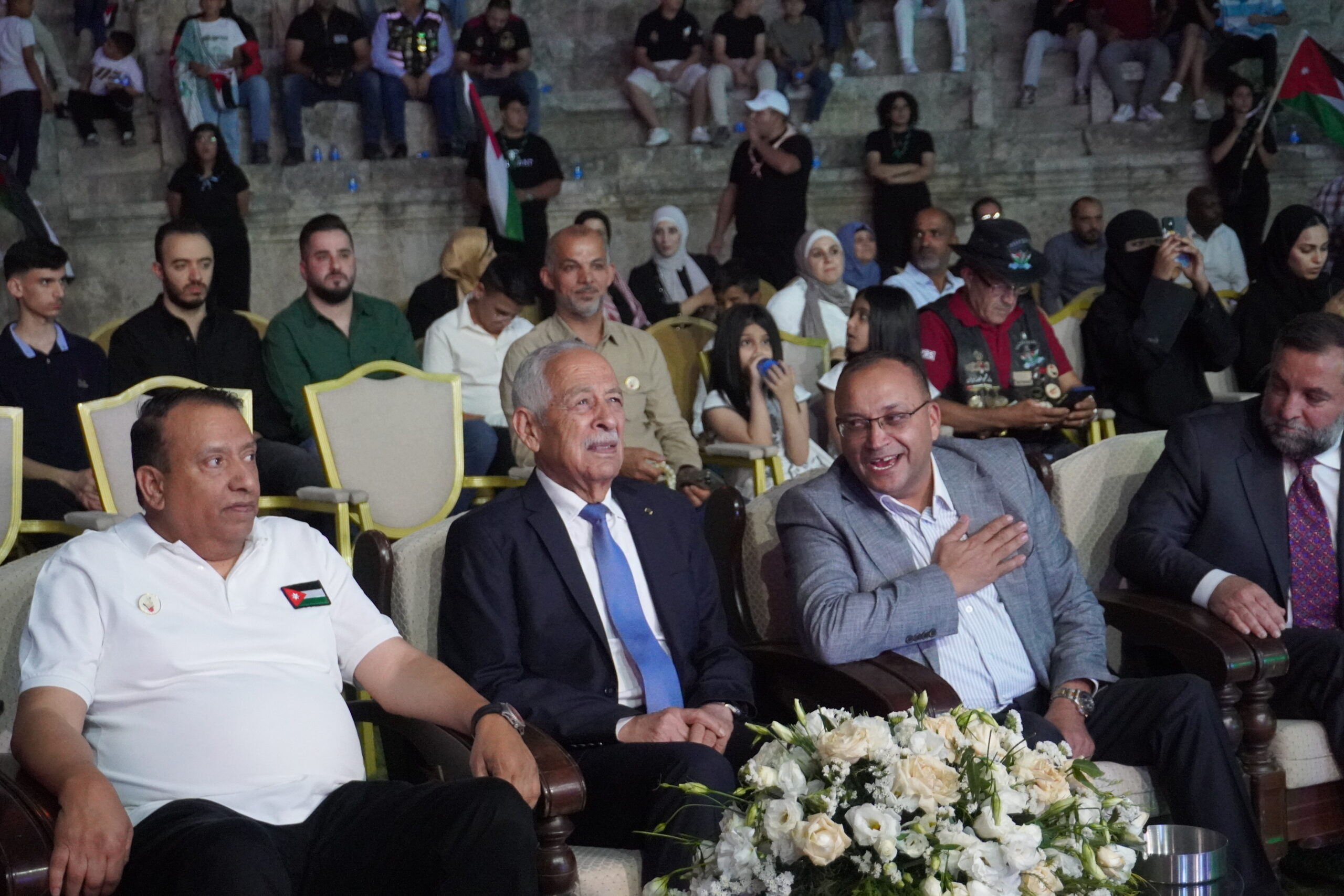 صور وفيديو.. العيسوي يرعى احتفالاً جماهيريا حاشدا بالمدرج الروماني