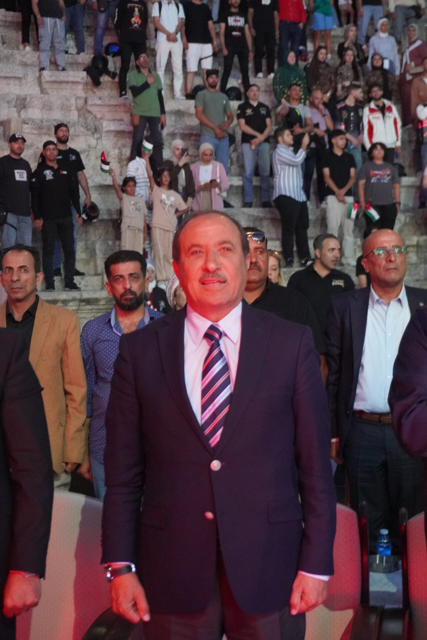 صور وفيديو.. العيسوي يرعى احتفالاً جماهيريا حاشدا بالمدرج الروماني
