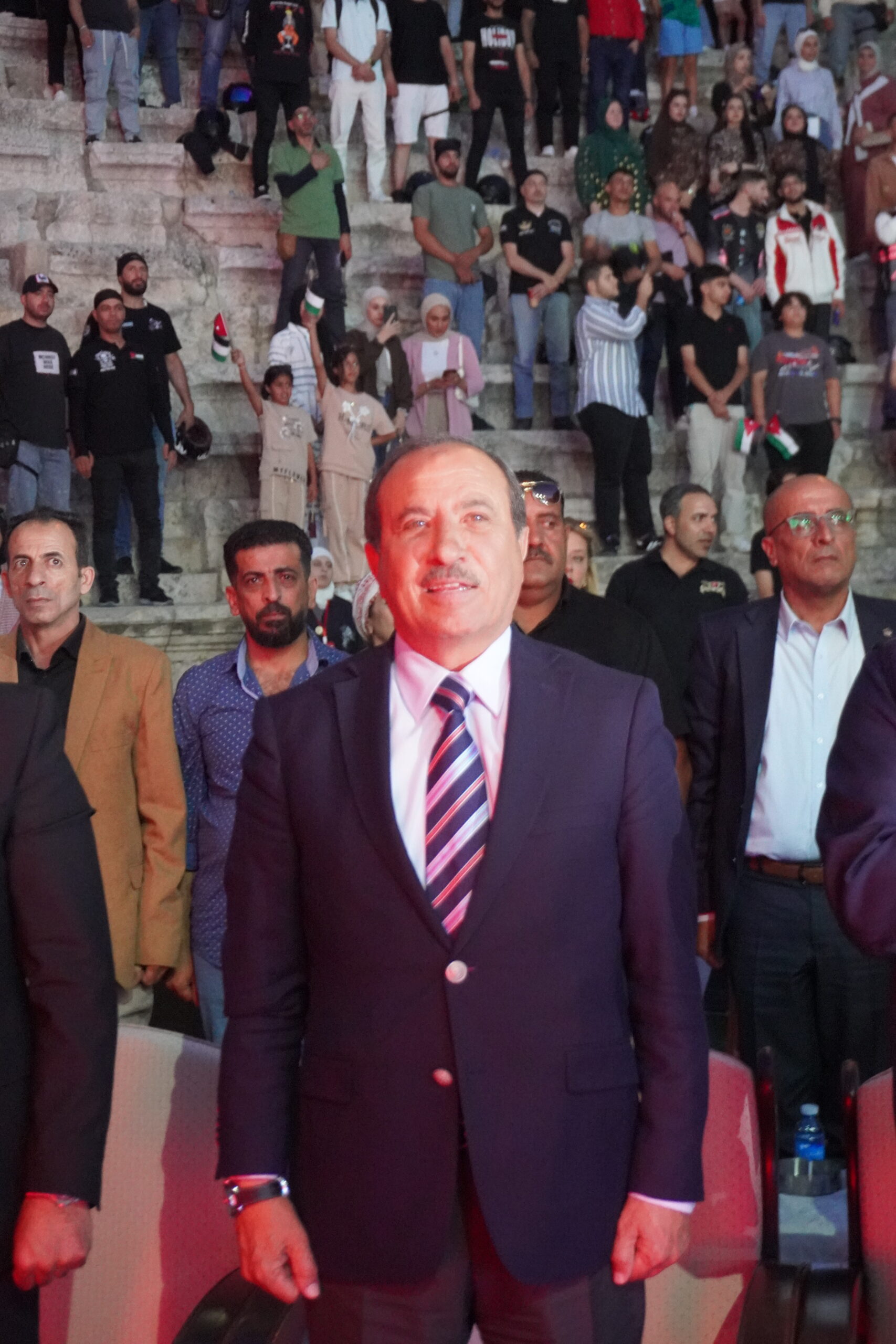 صور وفيديو.. العيسوي يرعى احتفالاً جماهيريا حاشدا بالمدرج الروماني