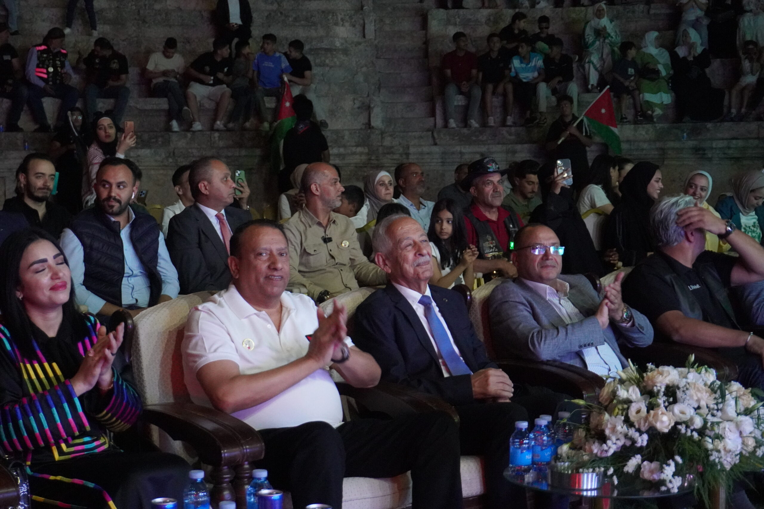 صور وفيديو.. العيسوي يرعى احتفالاً جماهيريا حاشدا بالمدرج الروماني