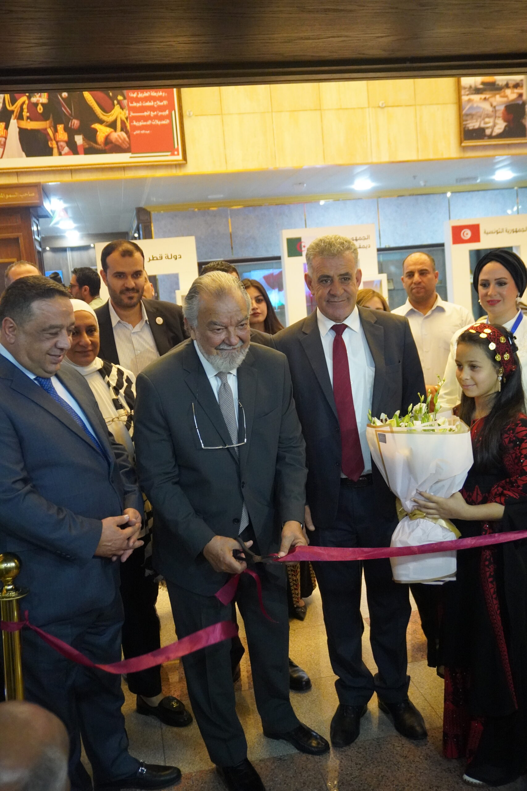 بالصور والفيديو صراحة نيوز تتابع افتتاح معرض طوابع البريد العربي