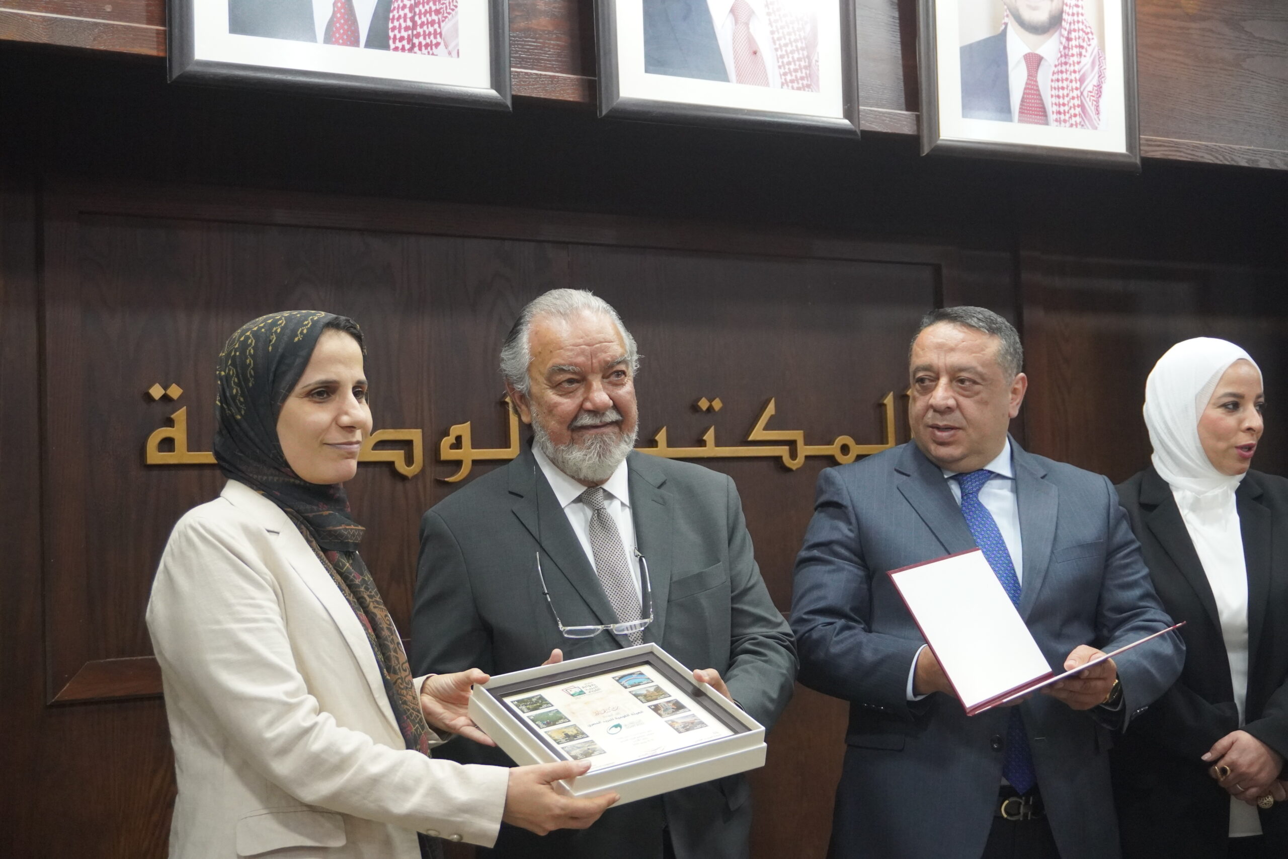 بالصور والفيديو صراحة نيوز تتابع افتتاح معرض طوابع البريد العربي