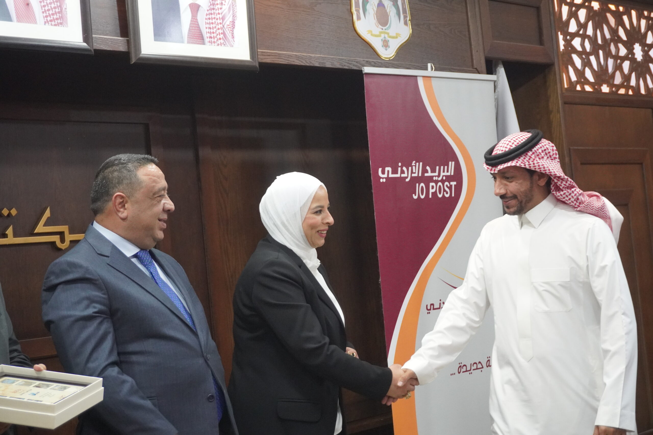 بالصور والفيديو صراحة نيوز تتابع افتتاح معرض طوابع البريد العربي