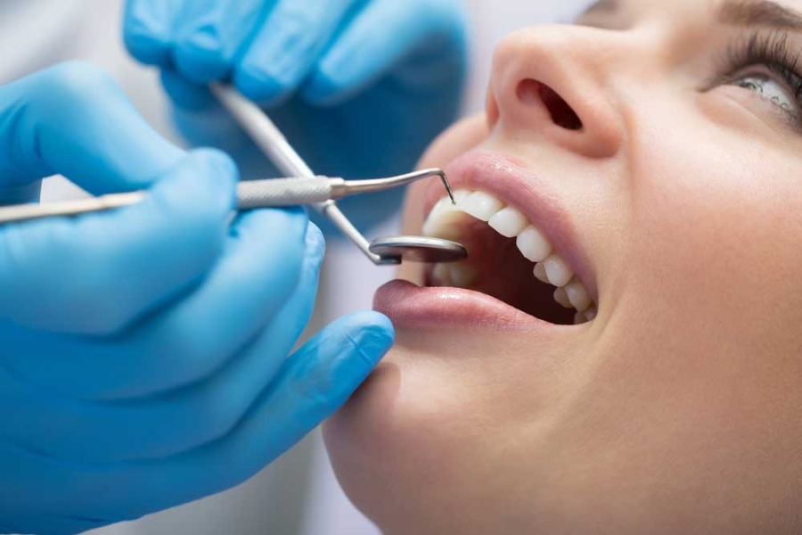إرادة والوطني الإسلامي يطالبان بتخفيف الأعباء على طلبة الطب وطب الأسنان