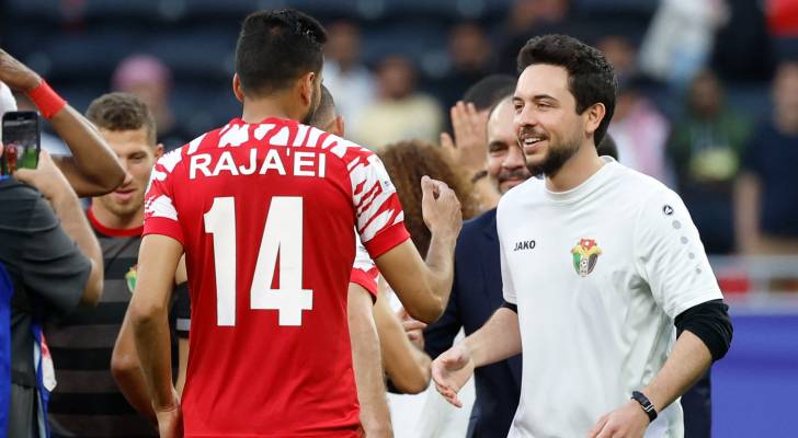 عاجل|| ولي العهد يغادر إلى مسقط لحضور مباراة النشامى والمنتخب العُماني
