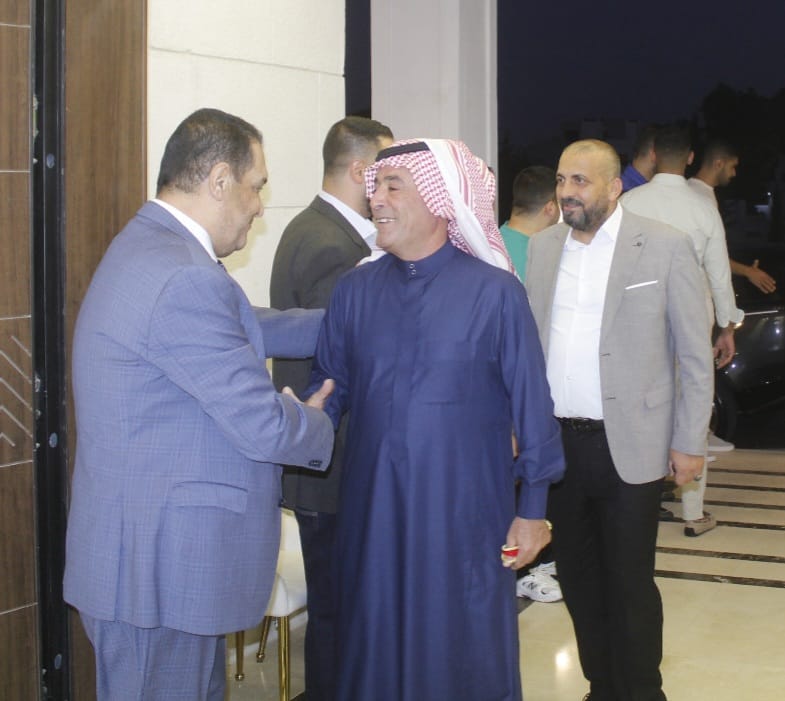 مروان الركيبات يستقبل المهنئين بقدوم حفيده شهم في ديوانه بمنطقة دابوق بعمان...