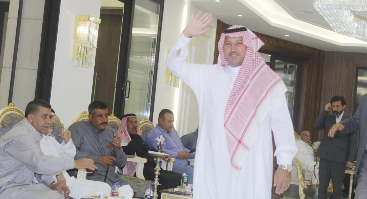 مروان الركيبات يستقبل المهنئين بقدوم حفيده شهم في ديوانه بمنطقة دابوق بعمان...