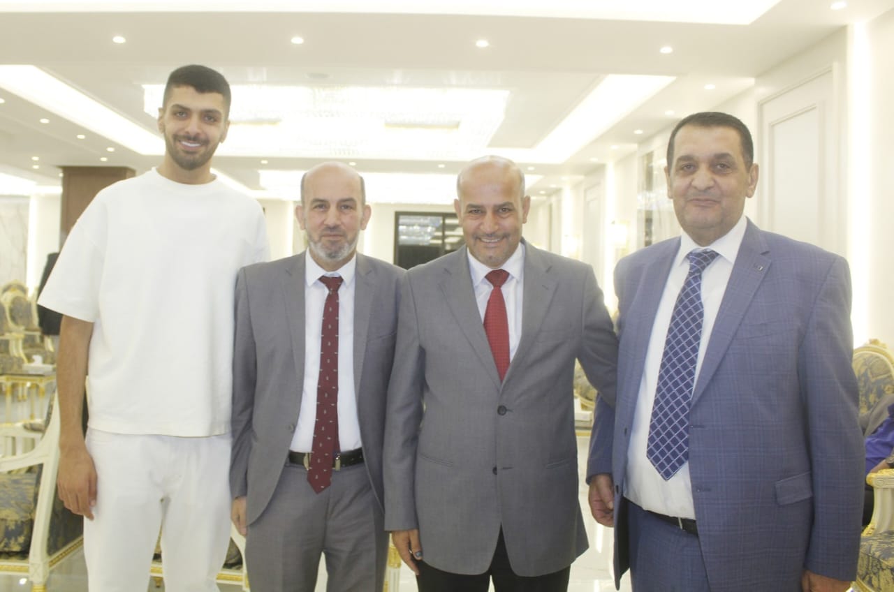 مروان الركيبات يستقبل المهنئين بقدوم حفيده شهم في ديوانه بمنطقة دابوق بعمان...