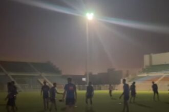 "النشامى" يجري تدريباته في عُمان رغم انقطاع التيار الكهربائي