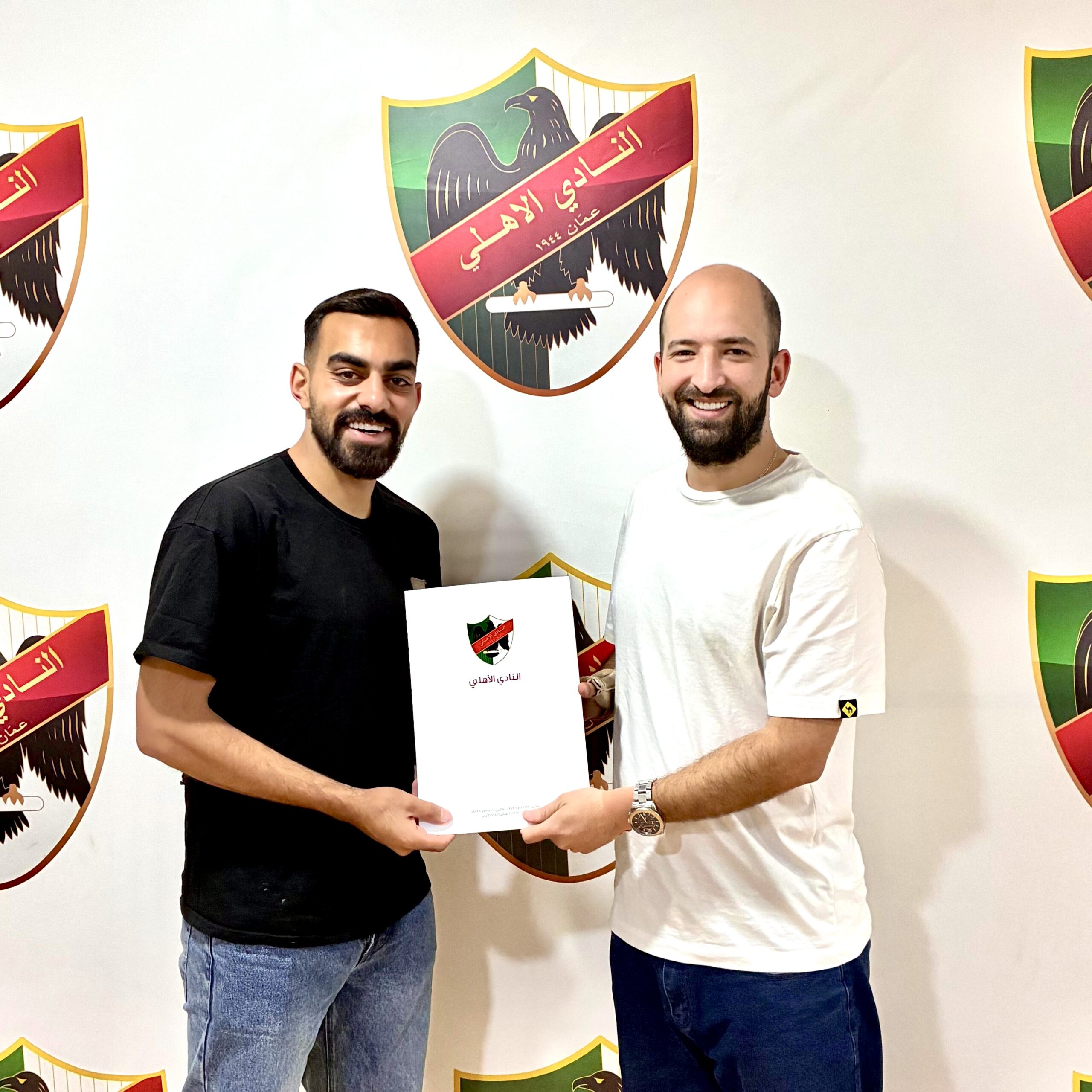 فيصل أبو شنب يوقّع للنادي الأهلي الأردني لموسمين
