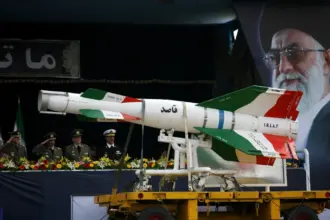 إعلام عبري: إيران تمتلك 50 ألف صاروخ تهدد العمق الإسرائيلي