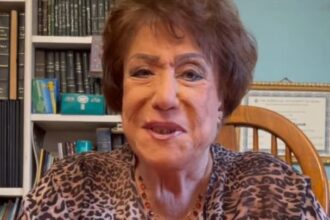 رحيل " سيدة المسرح العربي" سميحة أيوب عن 93 عاما.
