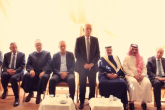 مندوبا عن الملك وولي العهد.. العيسوي يعزي عشيرة الفالح العجارمة