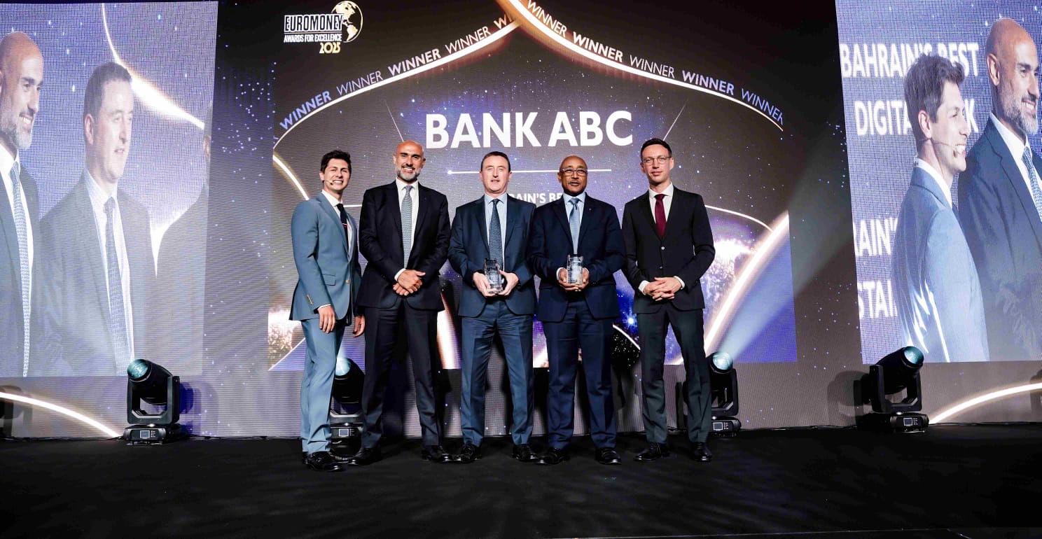 بنك ABC يحصد جائزتي "أفضل بنك رقمي" و "أفضل بنك للتمويل المستدام" في البحرين ضمن  جوائز يوروموني للتميُّز لعام ٢٠٢٥