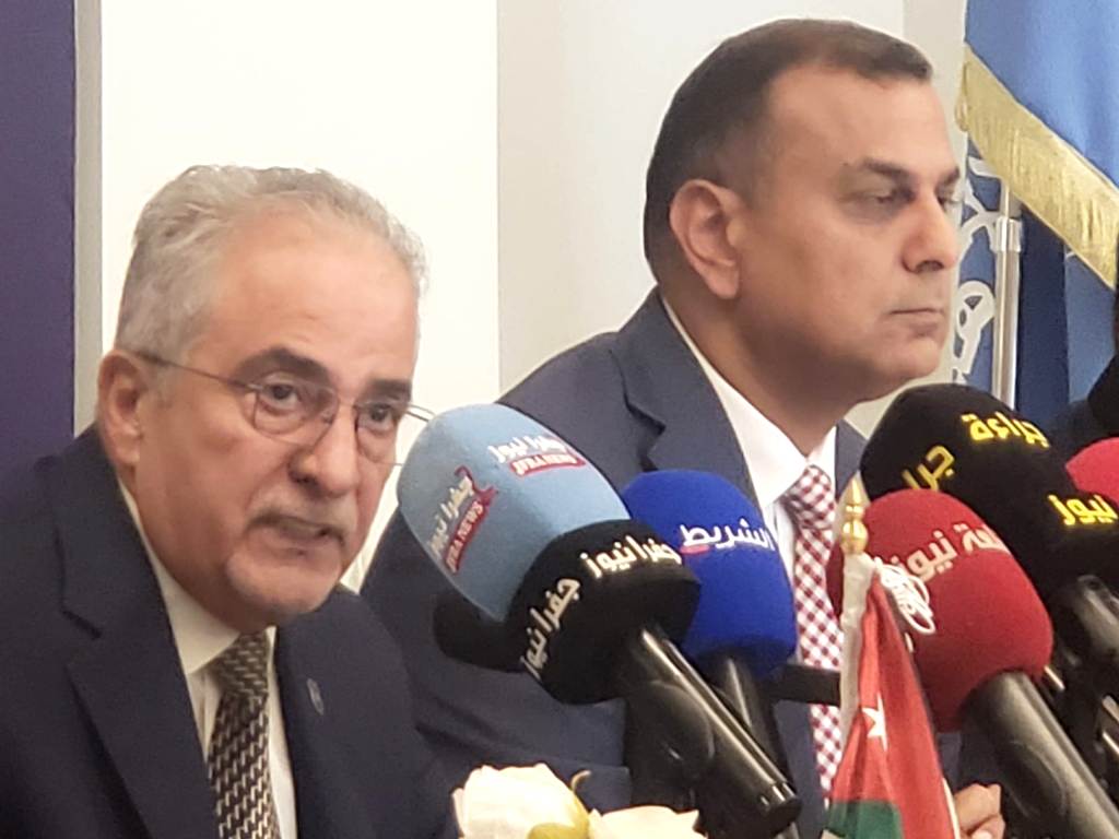بالصور .. مؤتمر صحفي في عمان الأهلية حول إنجازاتها في التصنيفات العالمية والإعتمادات والبحث العلمي والتعليم التقني