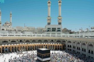 نائب أمير مكة يعلن نجاح موسم الحج