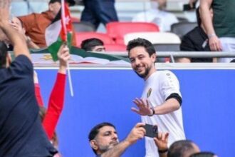 ولي العهد يصل استاد عمان الدولي لمؤازرة النشامى أمام نظيره العراقي