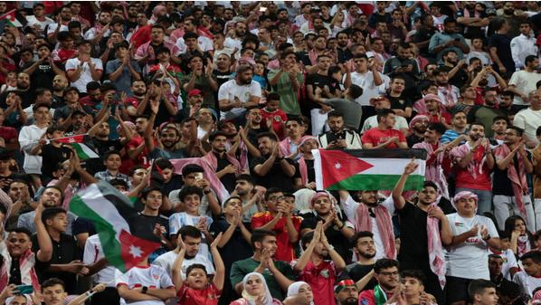 النشامى على أعتاب التاريخ.. مباراة مفصلية أمام عُمان