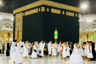 السعودية تعلن فتح باب إصدار تأشيرات العمرة