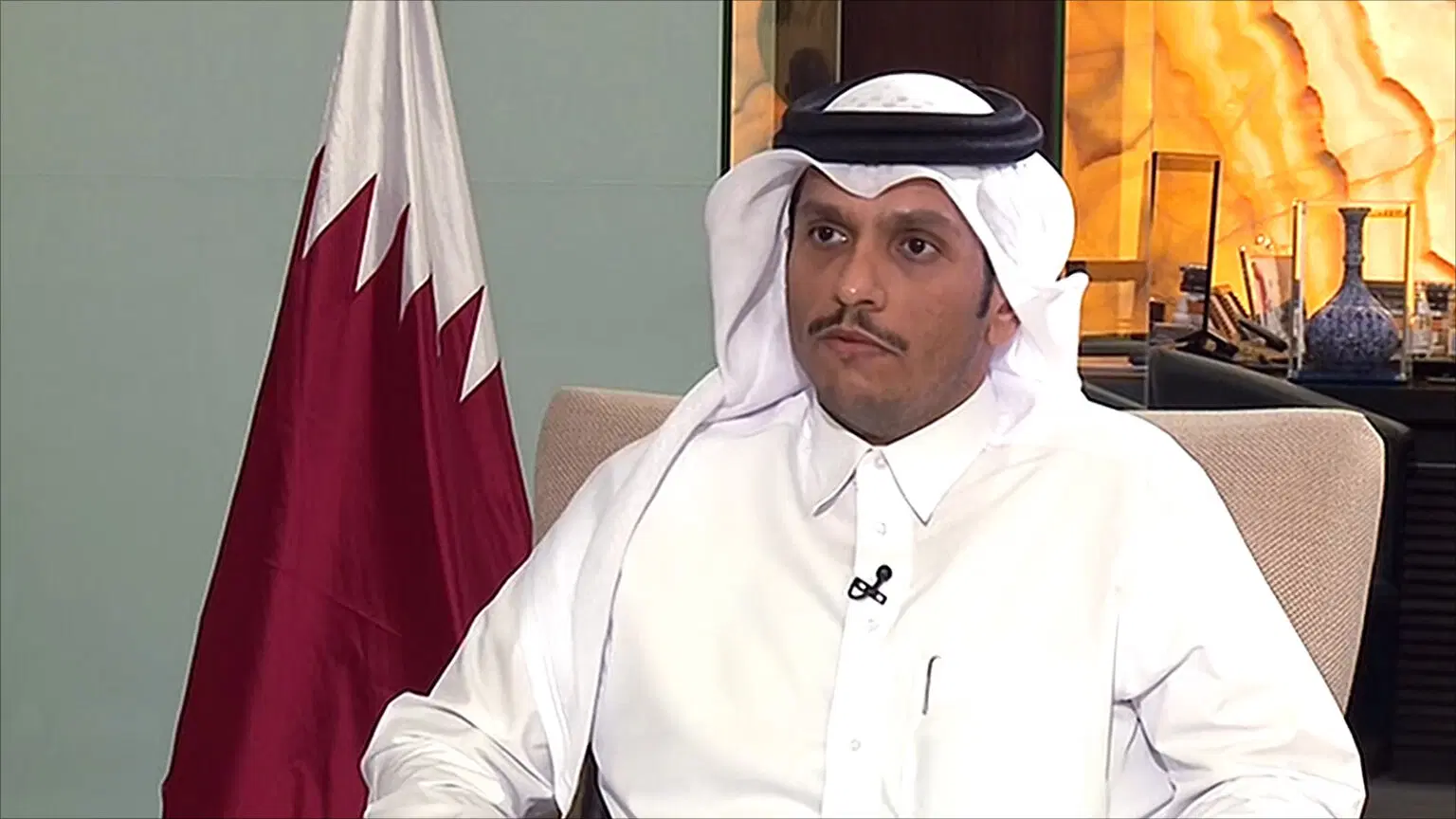 رئيس وزراء قطر: بزشكيان أعرب عن أسفه لقصف قاعدة في قطر واتصالات مرتقبة بين حماس وإسرائيل