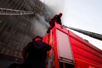 النيابة المصرية تواصل التحقيق في حريق سنترال رمسيس وسط القاهرة