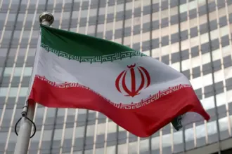 إيران تعتبر محادثات الملف النووي فرصة لتصحيح موقف أوروبا