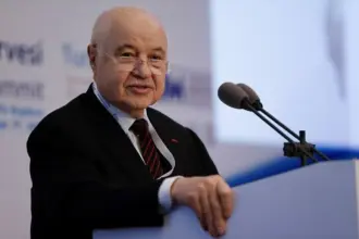 أبو غزالة يرد على قرار إلغاء ترخيص شركته في سوريا
