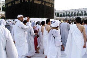 إصدار أكثر من 190 ألف تأشيرة عمرة في أول أيام الموسم بالسعودية