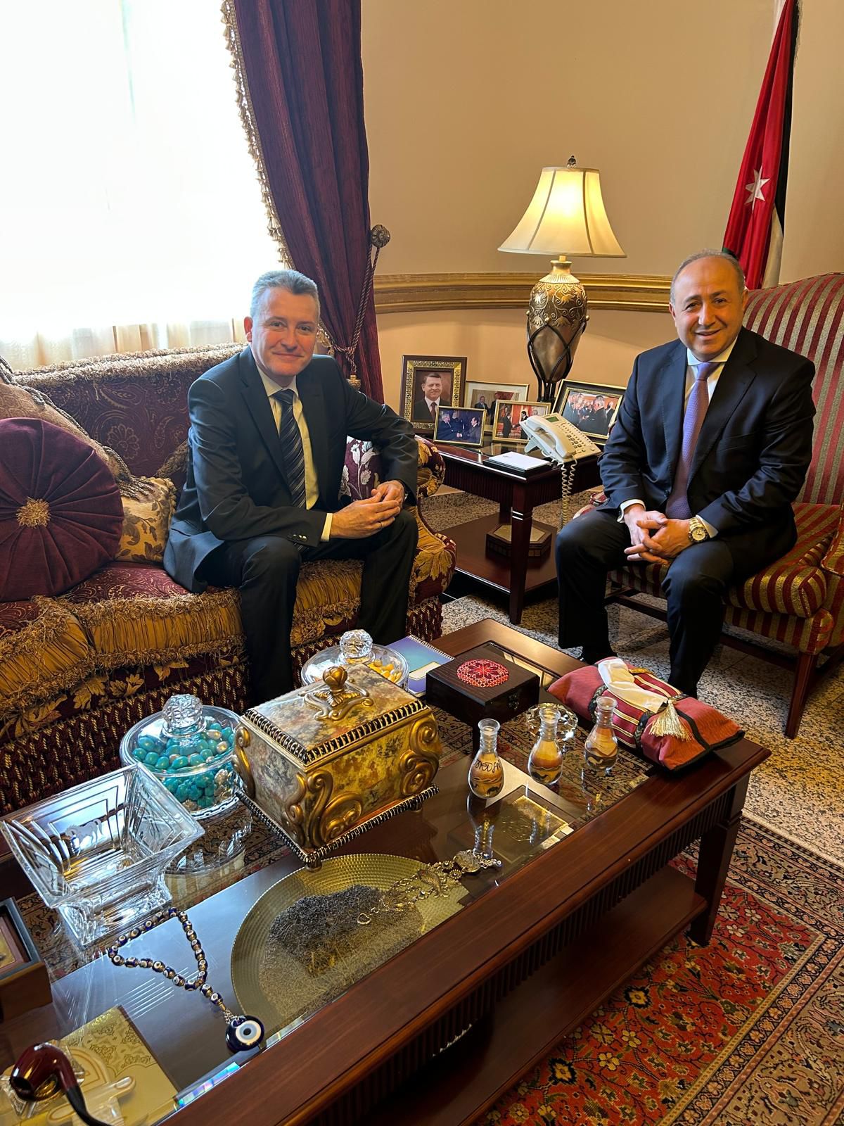 نفاع يستقبل السفير الهنغاري المعين حديثا لدى الأردن