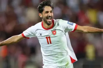 النجم الأردني يزن النعيمات يقترب من لقب أفضل لاعب آسيوي في تصفيات المونديال