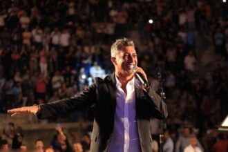 بالفيديو .. العبداللات وفلسطين بافتتاح مهرجان جرش