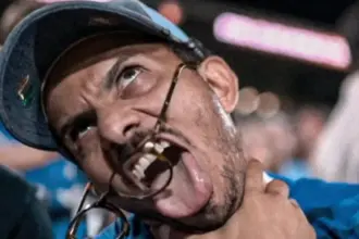 احتفالية مناحي اليامي تشعل مواقع التواصل بعد هدف الهلال الرابع