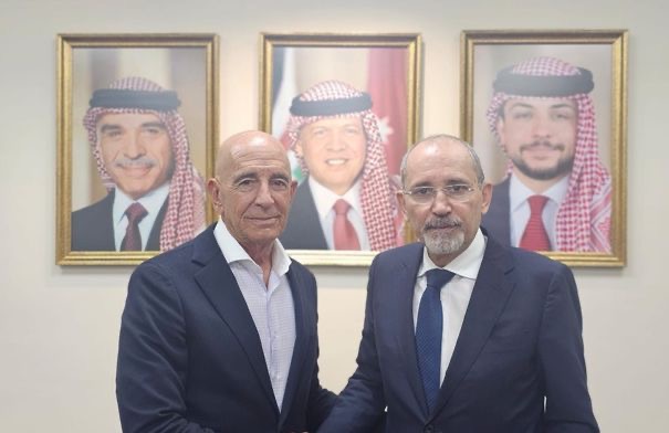 عاجل | الصفدي يبحث مع المبعوث الأميركي جهود تثبيت وقف إطلاق النار في سوريا
