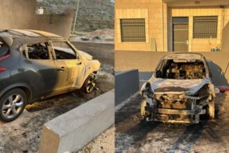 اعتداء عنصري في رام الله.. مستوطنون يحرقون مركبات الفلسطينيين ويهاجمون الممتلكات