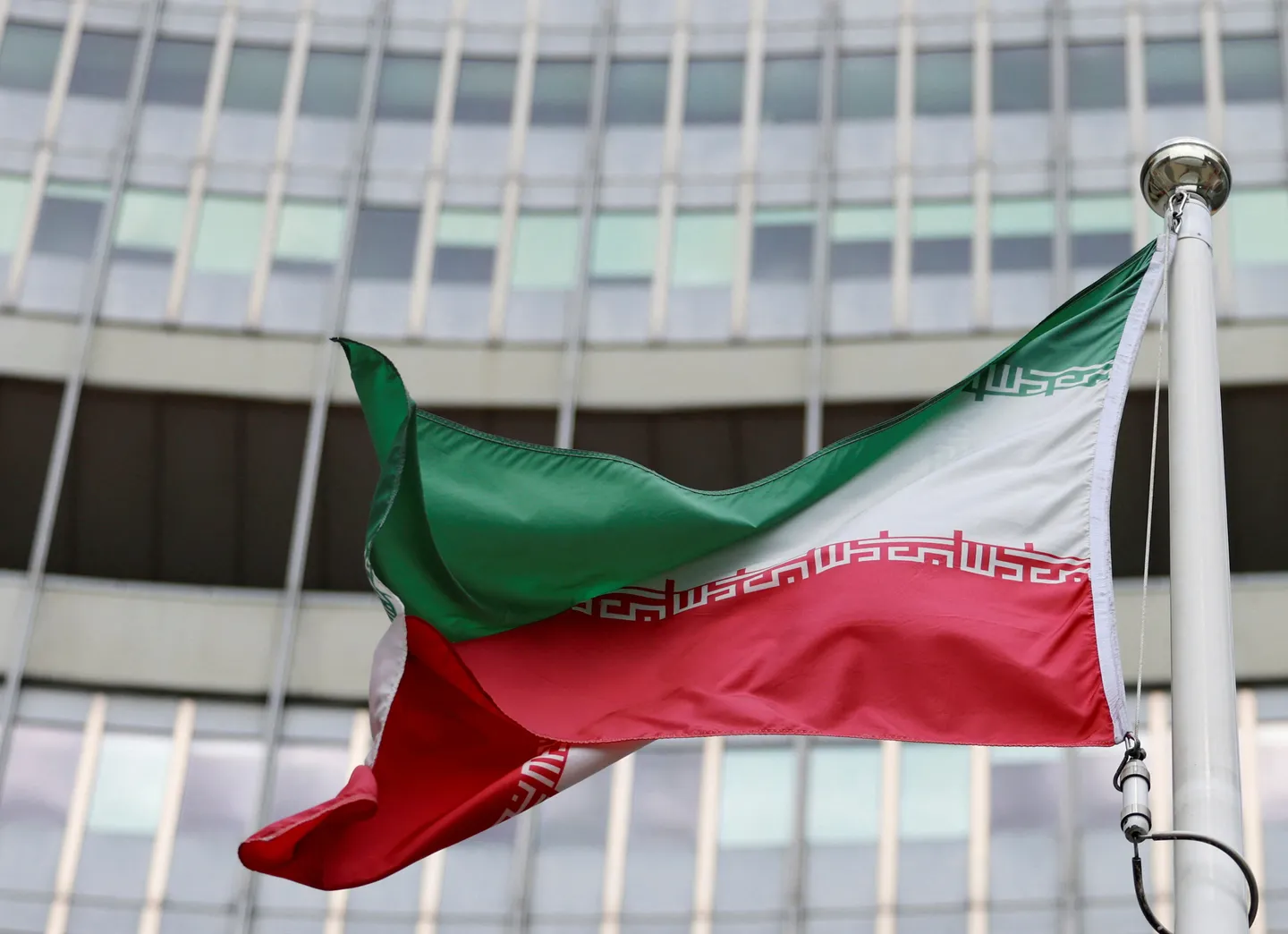 الولايات المتحدة ترفض تعليق إيران تعاونها مع الوكالة الدولية للطاقة الذرية