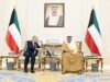 ولي عهد الكويت يستقبل وزير الخارجية