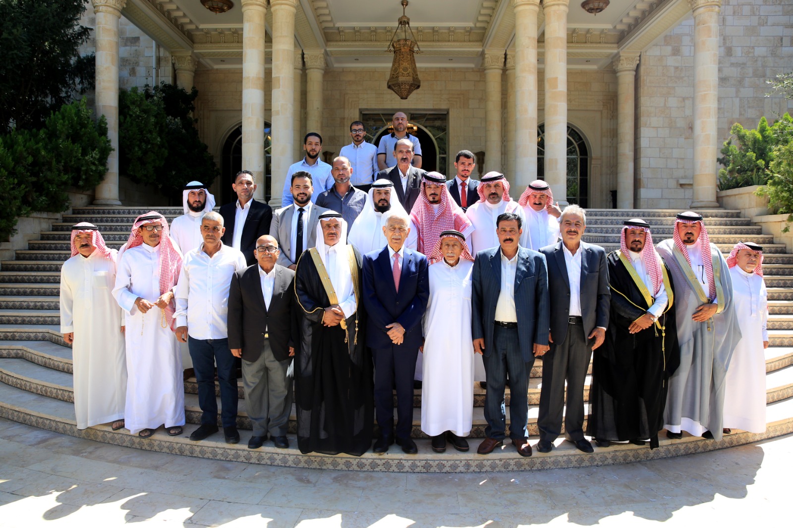 العيسوي: رؤية الملك ترتكز على تمكين الإنسان الأردني وتعزيز منعة الدولة