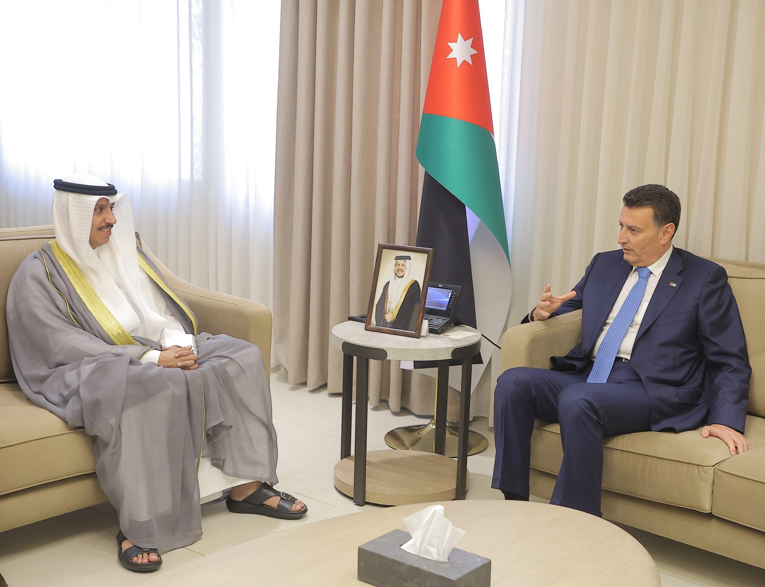 عاجل | الصفدي يلتقي بمدير المعهد العربي للتخطيط