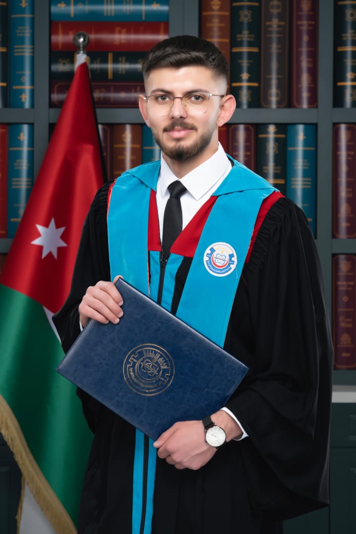 تهنئة وتبريك تخرج نجل الدكتور زياد الدويري