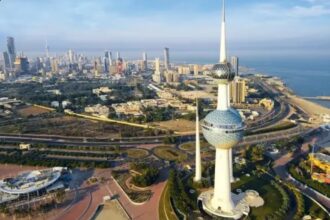 الكويت تطلق نظام تأشيرات إلكتروني لتسهيل دخول الزوار والمقيمين