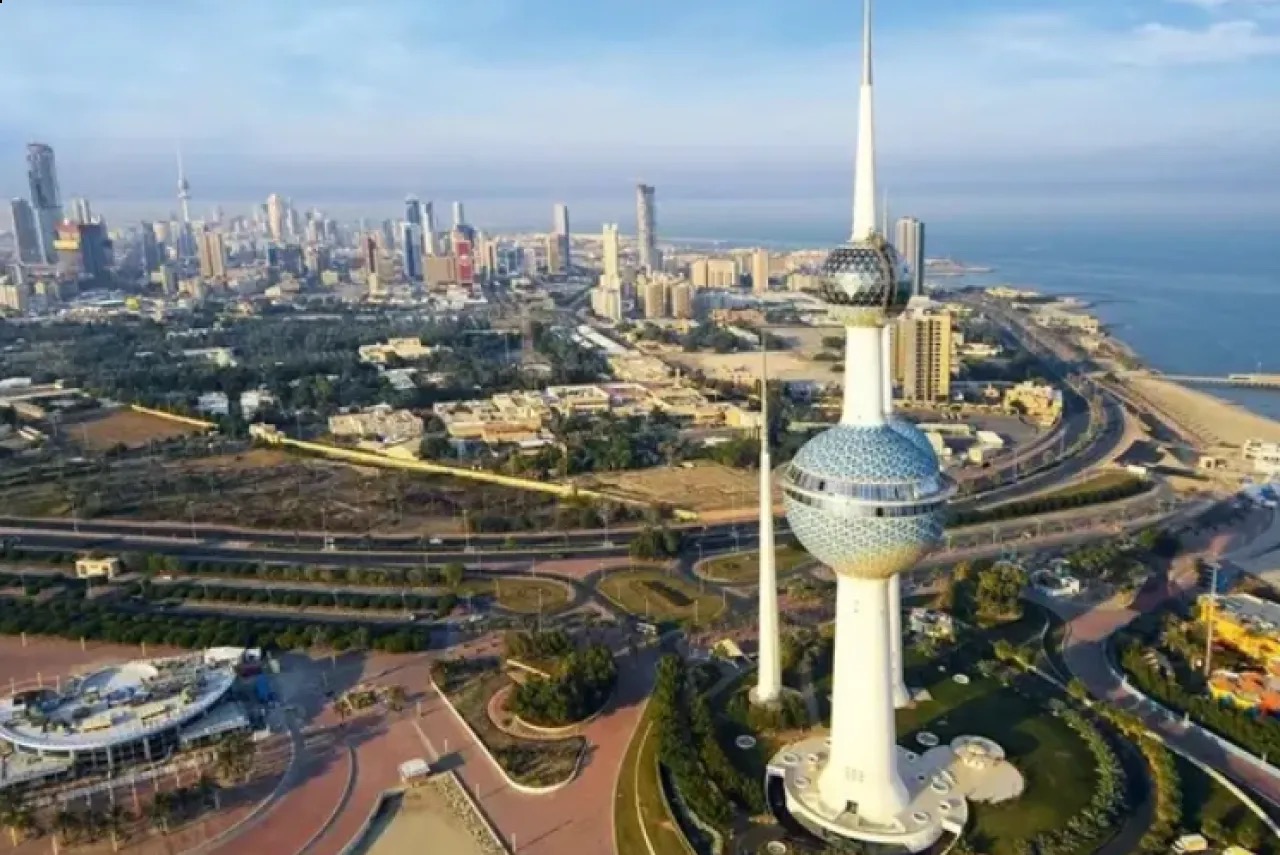 الكويت تطلق نظام تأشيرات إلكتروني لتسهيل دخول الزوار والمقيمين