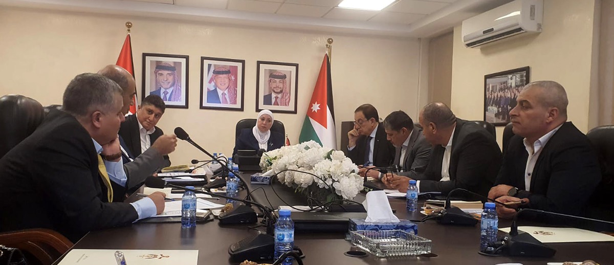 وزيرة النقل تترأس اجتماعًا لمناقشة البرنامج التنفيذي لرؤية التحديث الاقتصادي 2026-2029