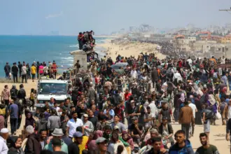 قوات الاحتلال ترتكب مجازر جديدة بحق النازحين والمجوعين في غزة