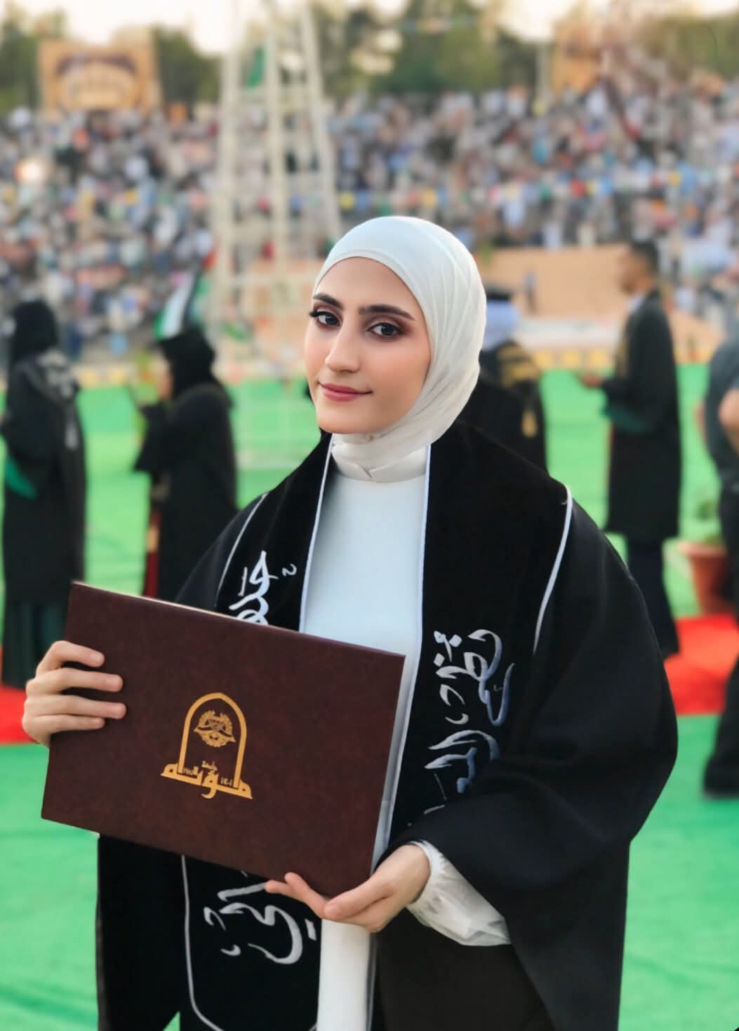 مبروك لحلا المجالي: تخرج بتفوق من نظم المعلومات الإدارية في جامعة مؤتة