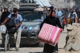 إخلاءات جديدة في خان يونس تزيد من معاناة المدنيين
