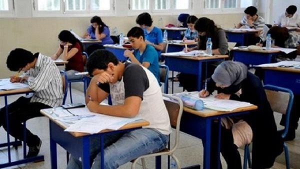 الحكم بالسجن على متهمين بتسريب اختبارات الثانوية العامة بالكويت