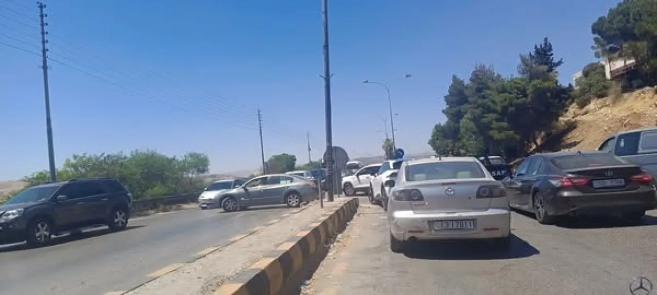 خطر يهدد سائقي طريق صافوط – جرش… ومطالبات عاجلة بإنشاء نفق بديل