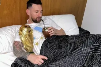 نادي برشلونة يطمح لتكريم ميسي في إعادة افتتاح ملعب كامب نو