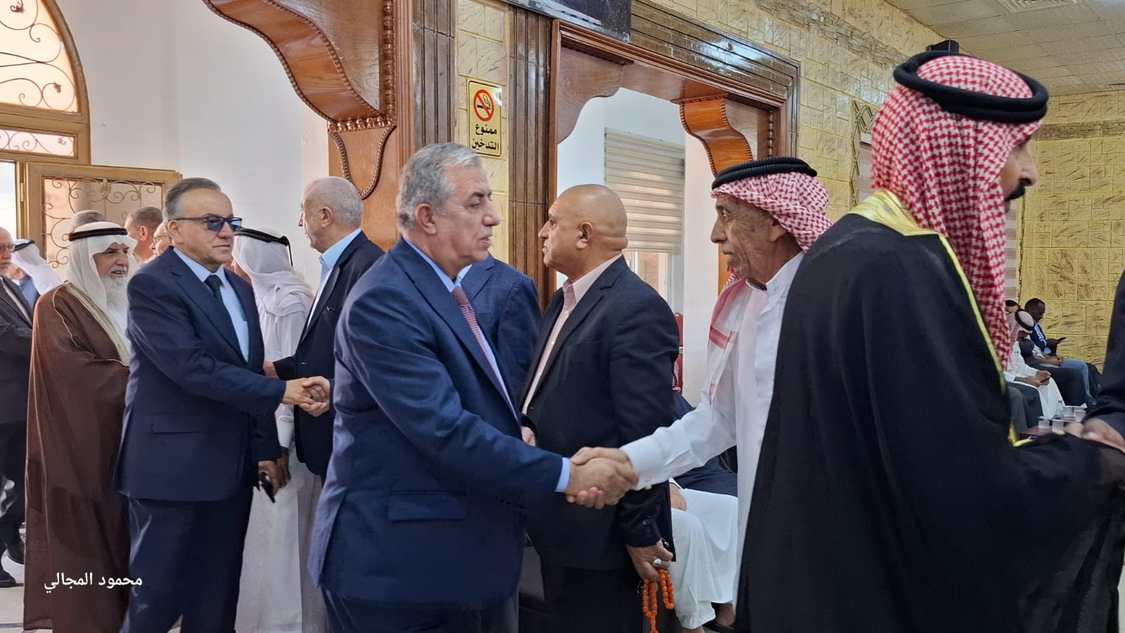 الخليفات يرأس لقاء وطني موسع بالكرك ويشيد بمواقف جلالة الملك تجاه القضية الفلسطينية .. فيديو وصور
